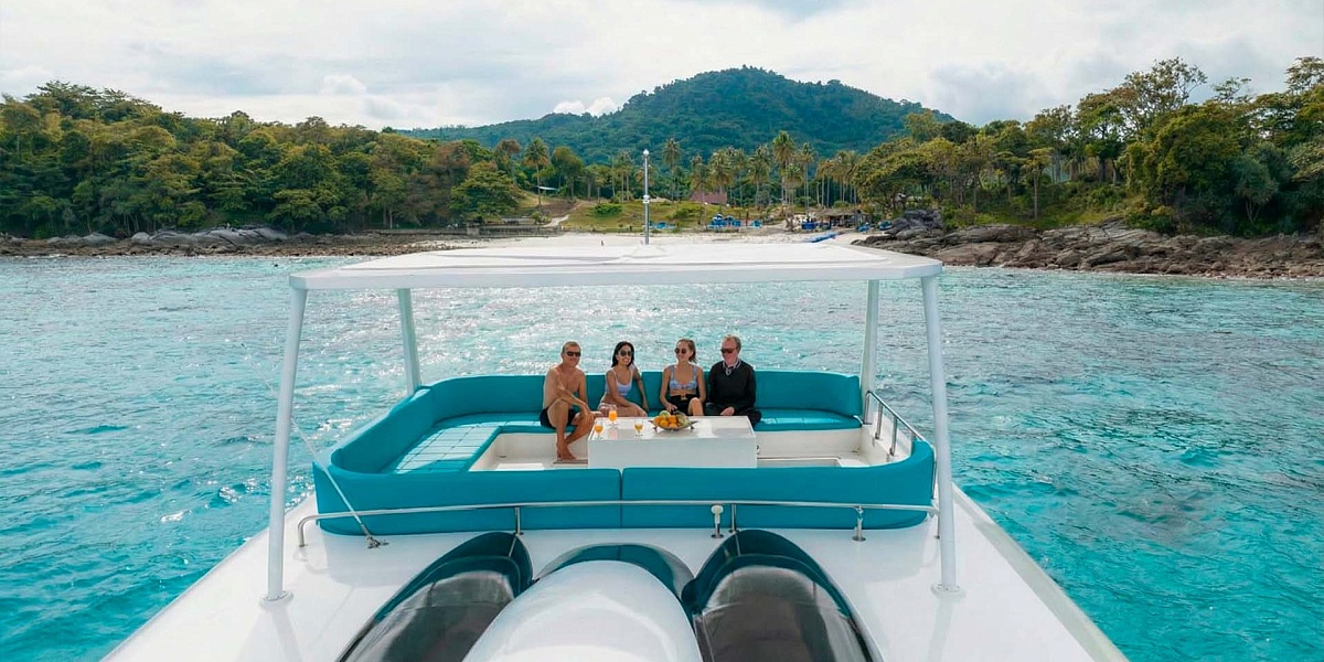 Аренда моторного катамарана Power Catamaran 50 на Пхукете